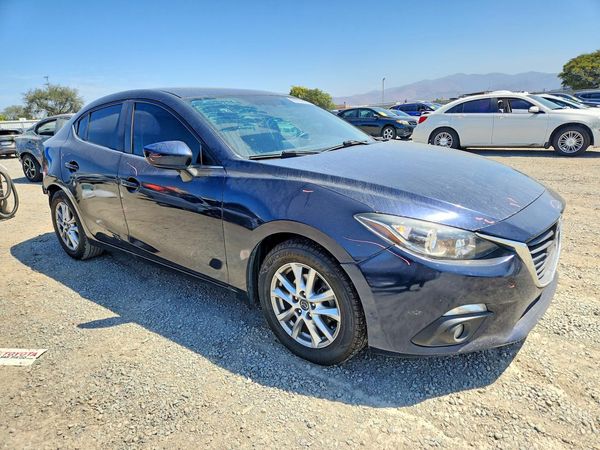 2016 MAZDA 3 SE