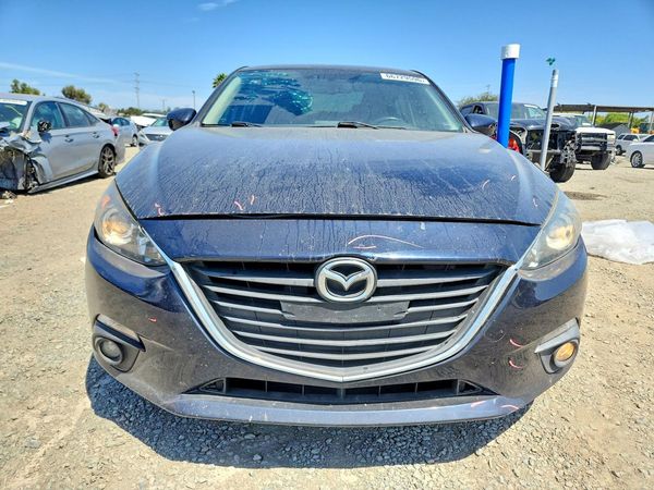 2016 MAZDA 3 SE