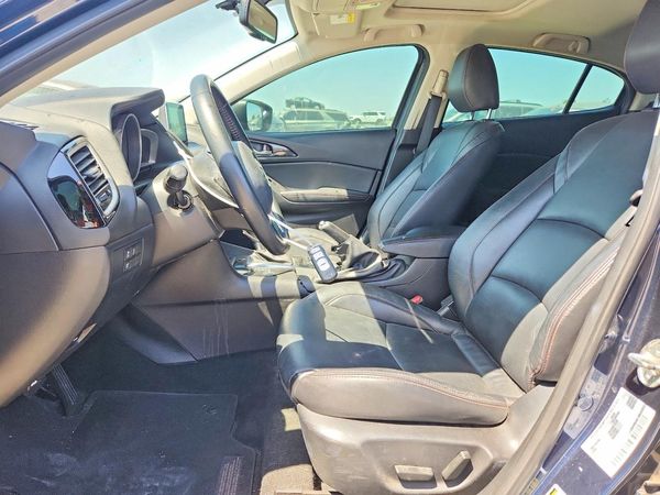 2016 MAZDA 3 SE
