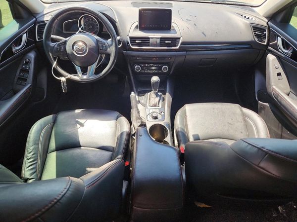 2016 MAZDA 3 SE