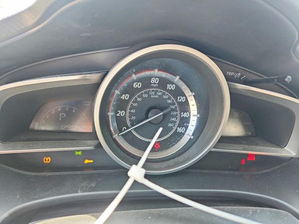 2016 MAZDA 3 SE