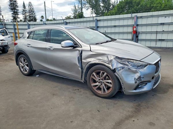 2018 INFINITI QX30