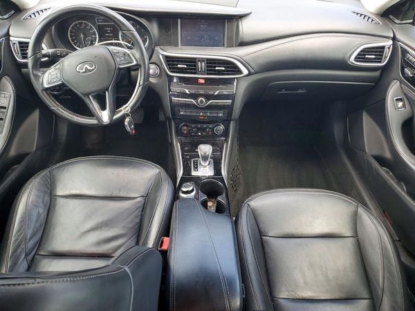 2018 INFINITI QX30
