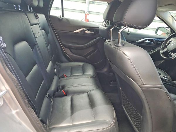 2018 INFINITI QX30