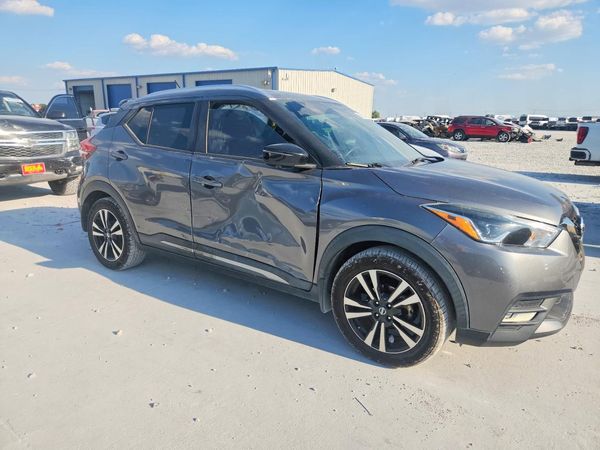 2019 NISSAN KICKS