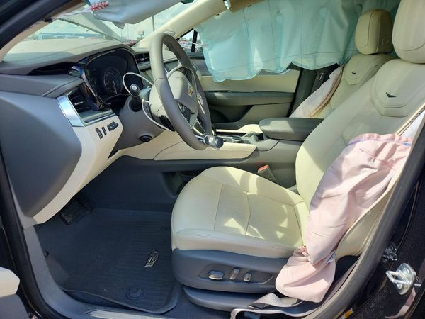 2026 CADILLAC XT5
