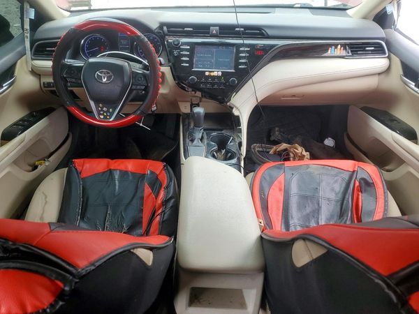 2019 TOYOTA CAMRY