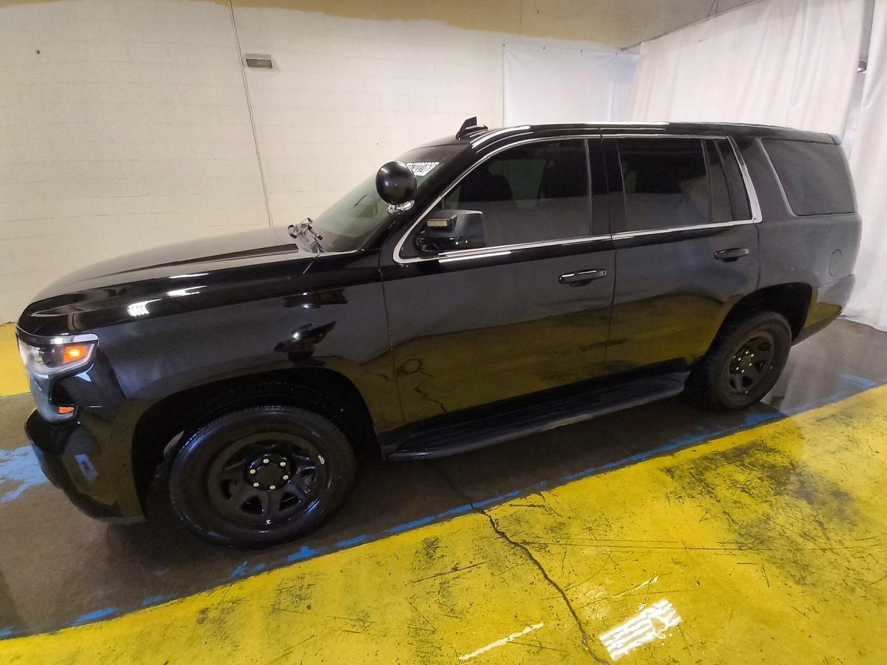 2019 CHEVROLET TAHOE Police Vehicle — Front 3/4