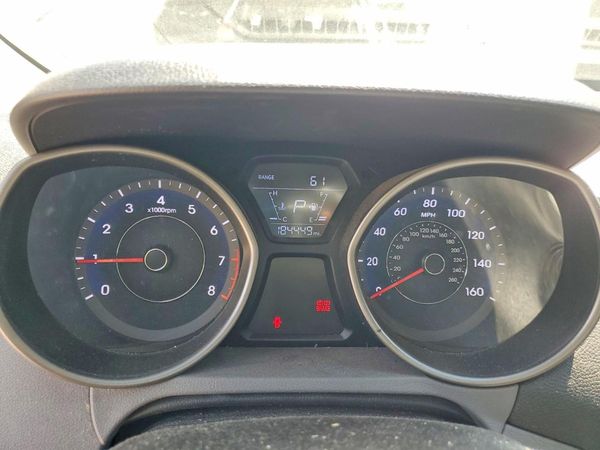 2016 HYUNDAI ELANTRA