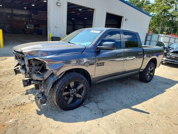 2017 RAM 1500 ST