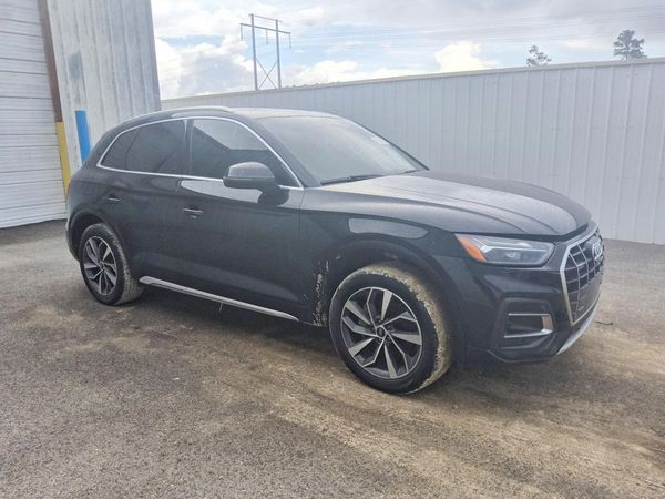 2021 AUDI Q5 quattro Premium Plus — Passenger 3/4