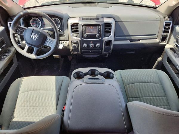 2019 RAM 1500 CLASSIC SLT