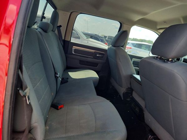 2019 RAM 1500 CLASSIC SLT