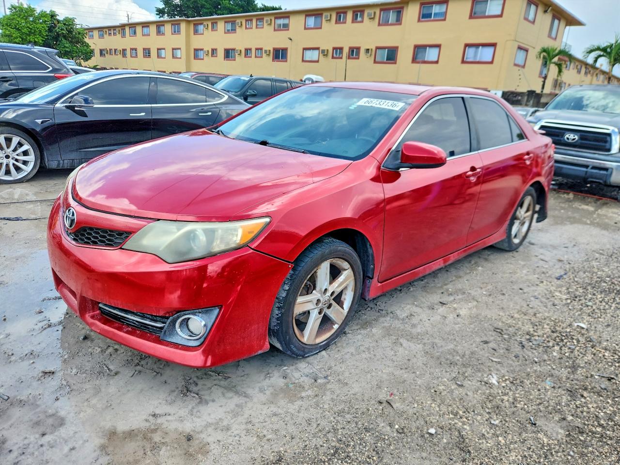 2013 TOYOTA CAMRY