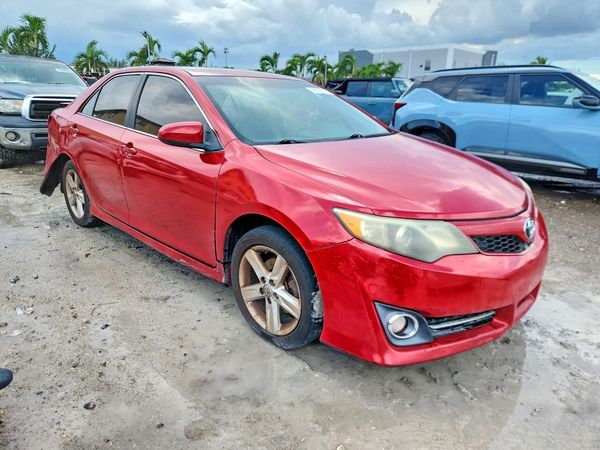 2013 TOYOTA CAMRY