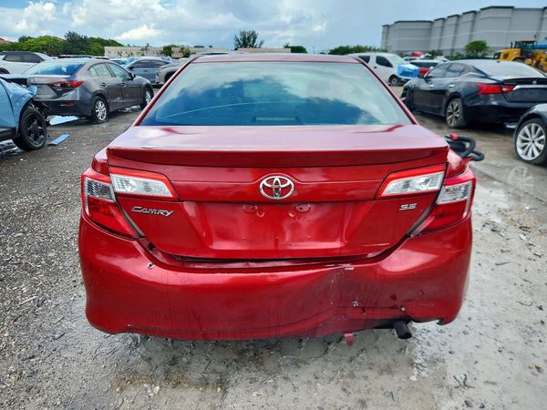 2013 TOYOTA CAMRY