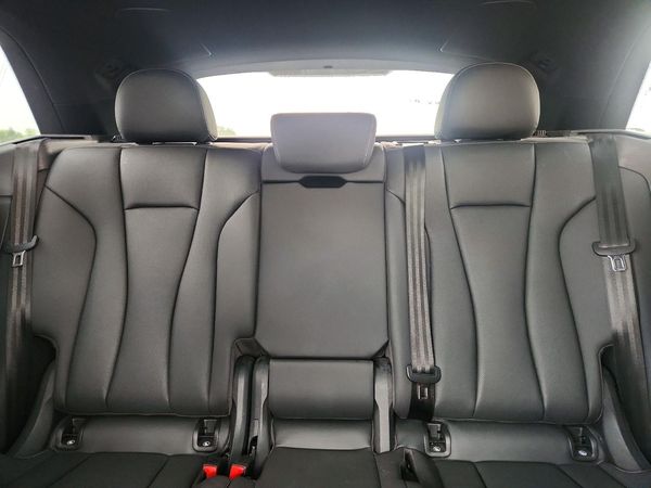 2021 AUDI Q8