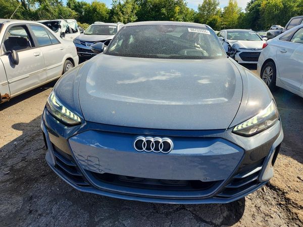 2024 AUDI E-TRON GT