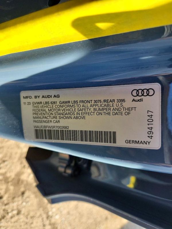 2024 AUDI E-TRON GT