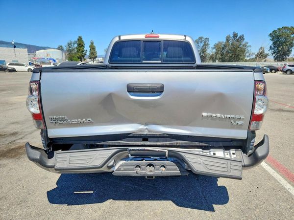 2015 TOYOTA TACOMA Delux Grade