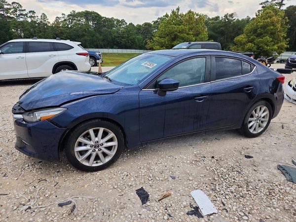 2017 MAZDA 3