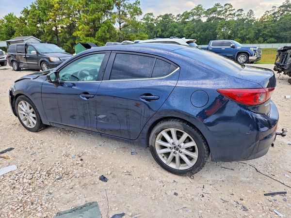 2017 MAZDA 3