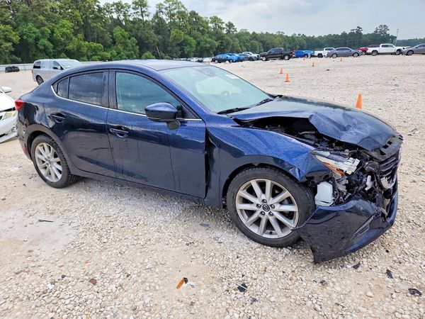 2017 MAZDA 3