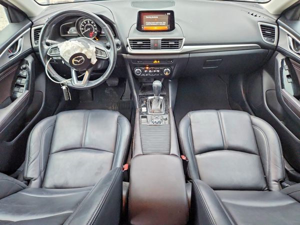 2017 MAZDA 3