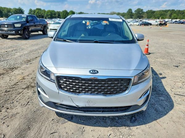 2019 KIA SEDONA