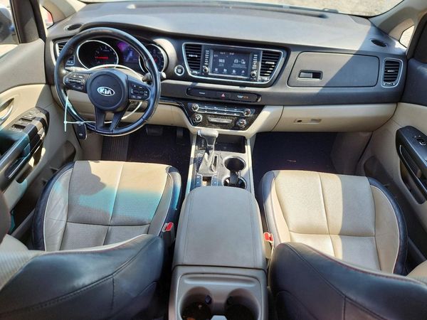 2019 KIA SEDONA