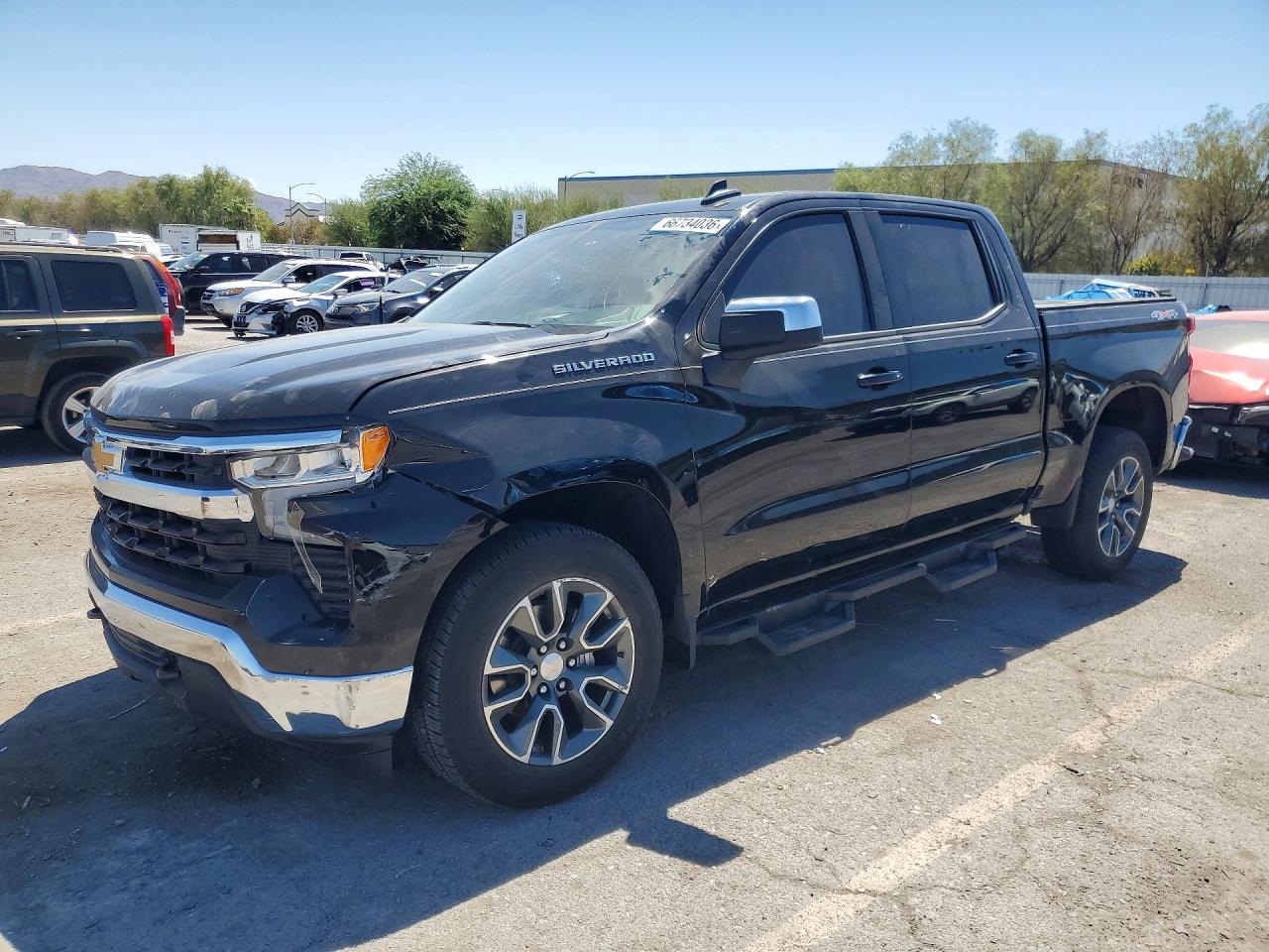 2023 CHEVROLET SILVERADO LT — Front 3/4