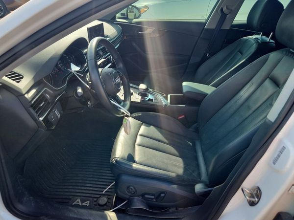 2019 AUDI A4 Premium, Titanium