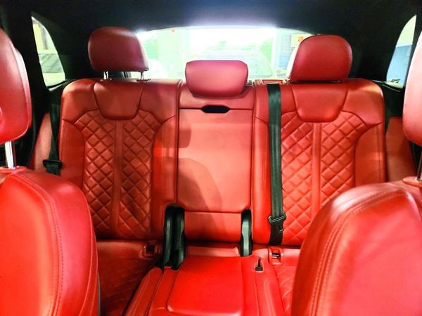 2019 AUDI SQ5