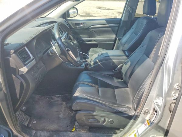 2017 TOYOTA HIGHLANDER SE/XLE