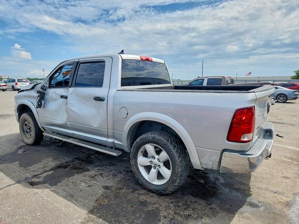 2014 RAM 1500 SLT
