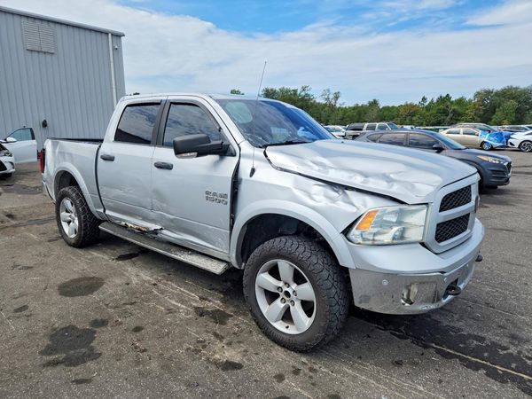 2014 RAM 1500 SLT