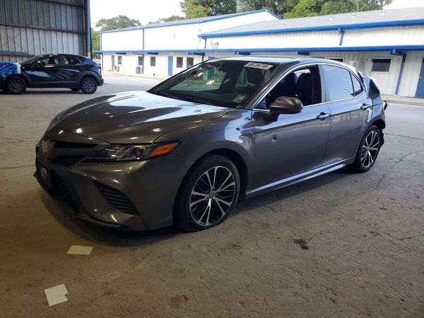2020 TOYOTA CAMRY
