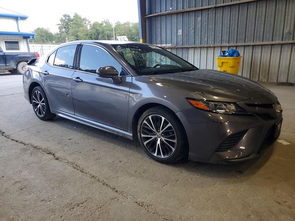 2020 TOYOTA CAMRY