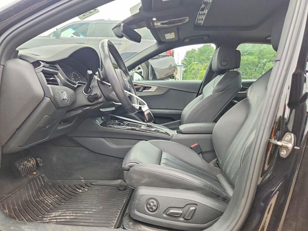 2020 AUDI A4 quattro Premium