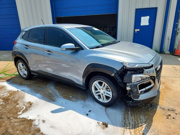 2020 HYUNDAI KONA SE