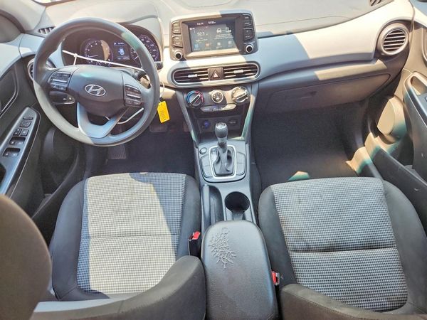 2020 HYUNDAI KONA SE