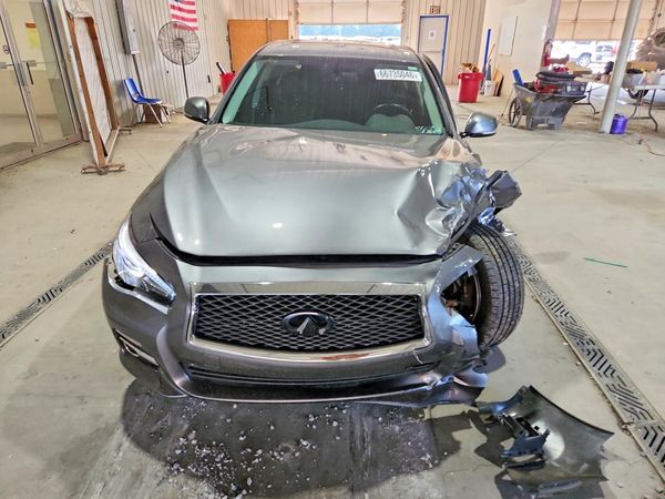 2015 INFINITI Q50 HYBRID
