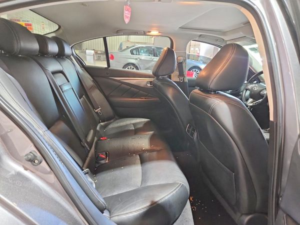 2015 INFINITI Q50 HYBRID