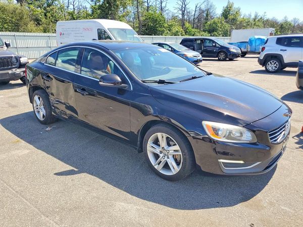 2015 VOLVO S60 Premier (non R design)