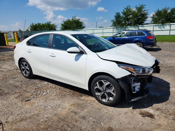 2021 KIA FORTE FE, LXS — Passenger 3/4