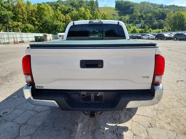 2018 TOYOTA TACOMA
