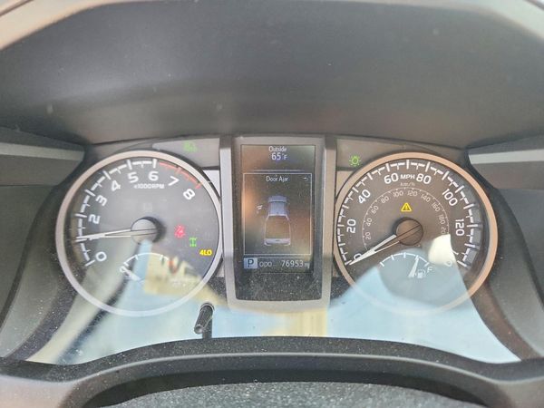 2018 TOYOTA TACOMA