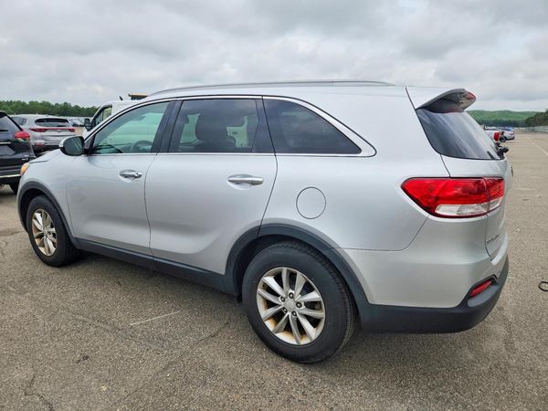 2016 KIA SORENTO L / LX