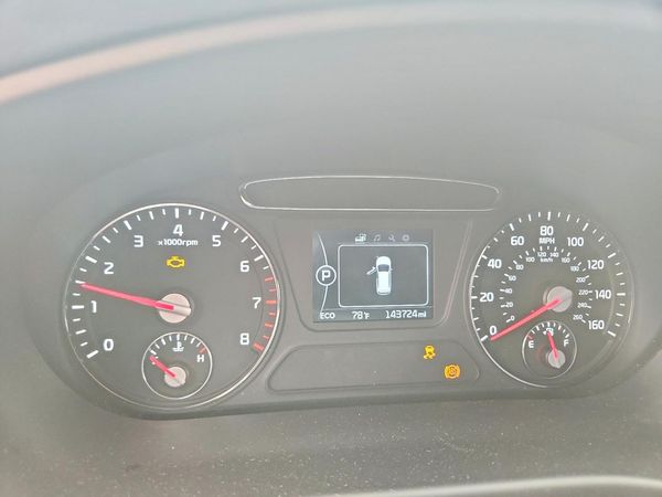 2016 KIA SORENTO L / LX