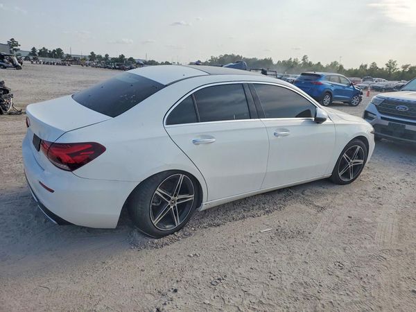 2019 MERCEDES-BENZ A